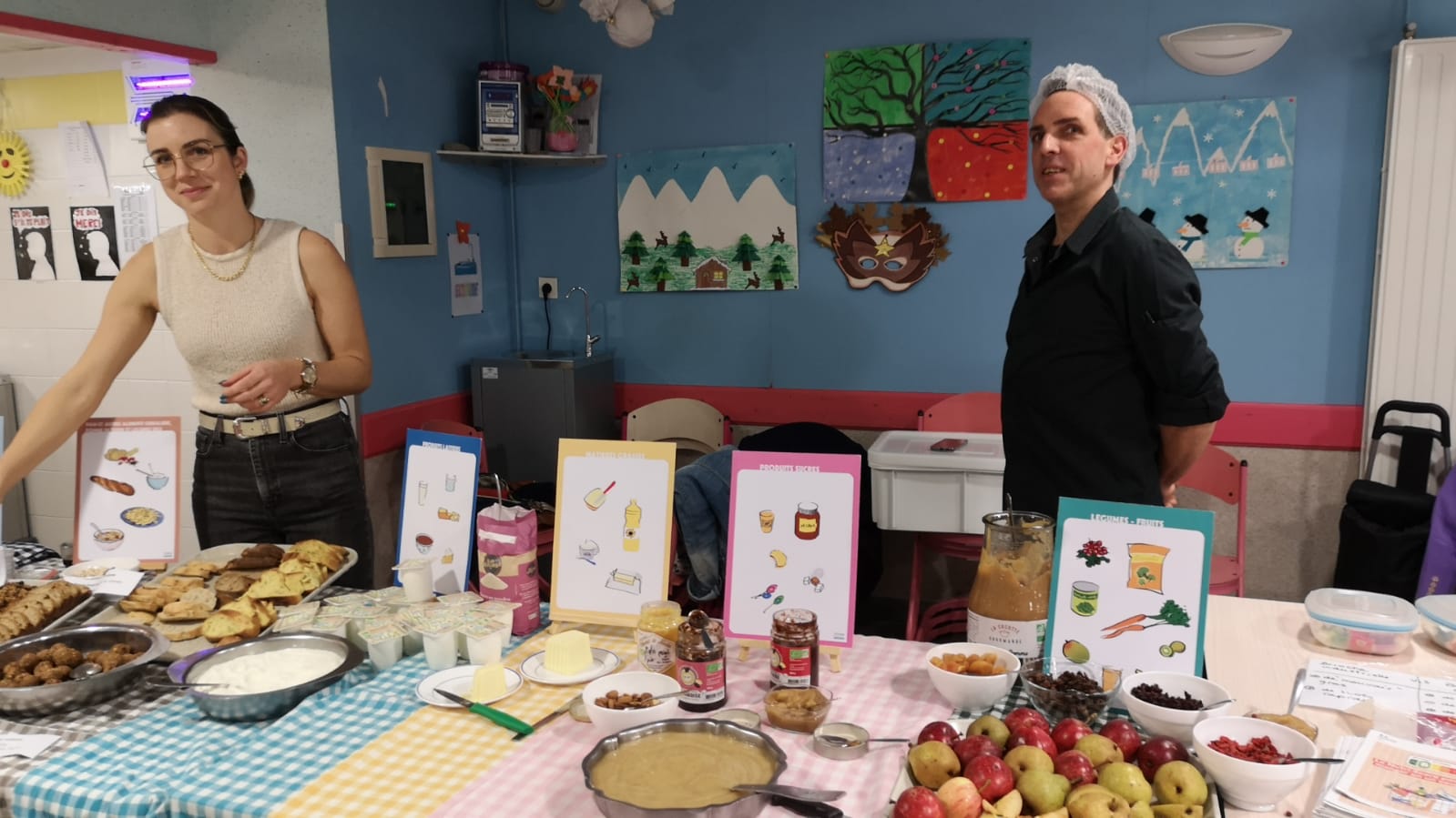 Petit déjeuner à la cantine